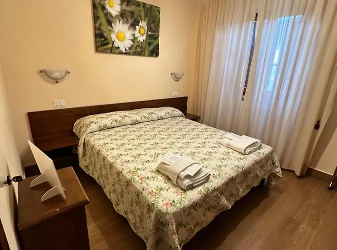 Tardioli Casa de hóspedes 3*